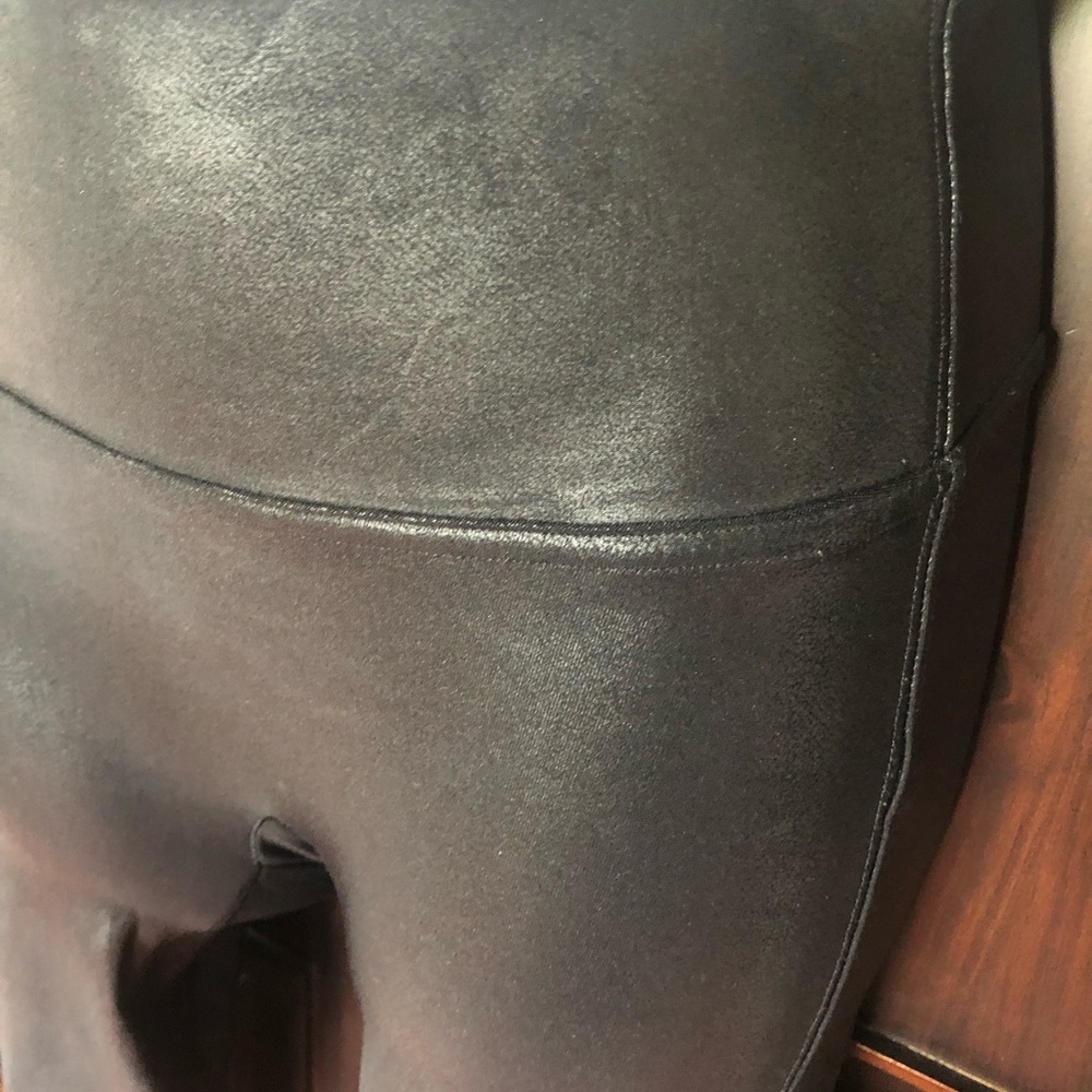 Spanx Black Leggings Faux Leather Material Sz Small NWOT - Picture 3 of 8